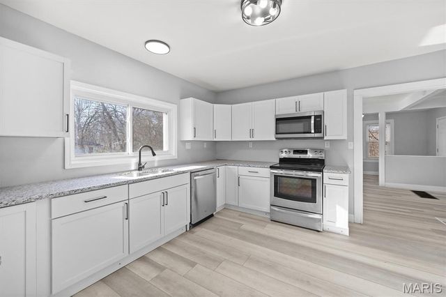 50 N Oakland Drive, Caseyville, IL 62232