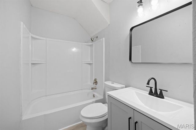 50 N Oakland Drive, Caseyville, IL 62232