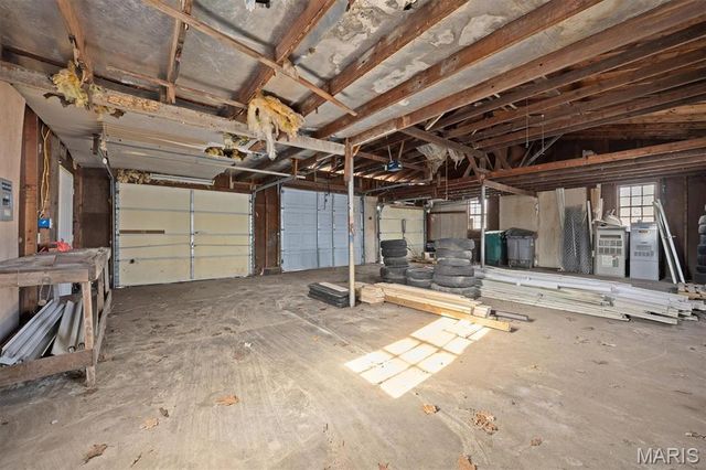 50 N Oakland Drive, Caseyville, IL 62232