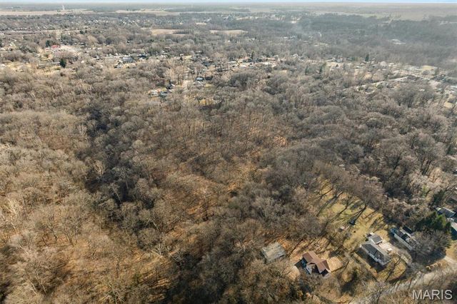 50 N Oakland Drive, Caseyville, IL 62232