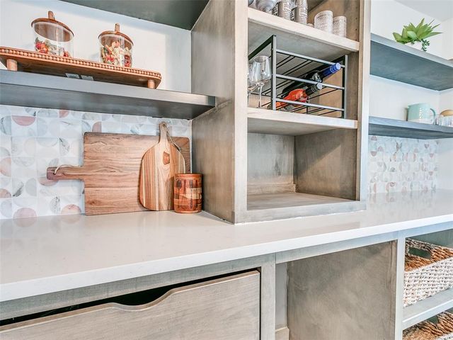 11804 Somerville Drive, Yukon, OK 73099