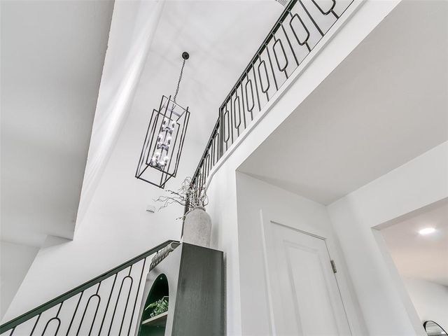 11804 Somerville Drive, Yukon, OK 73099