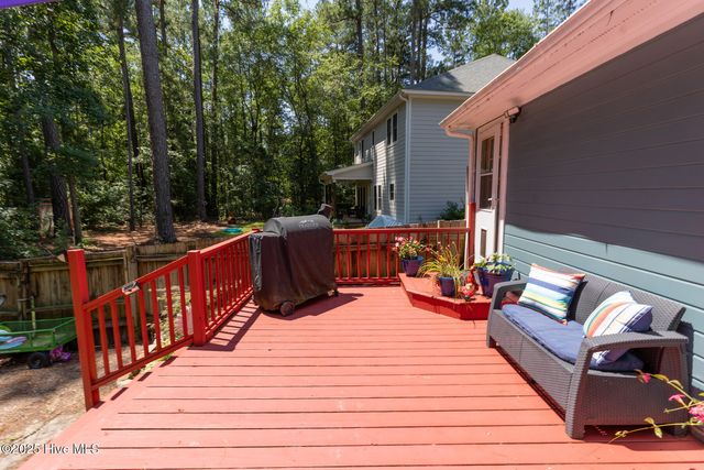 633 Lilac Lane, Vass, NC 28394