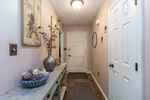 633 Lilac Lane, Vass, NC 28394