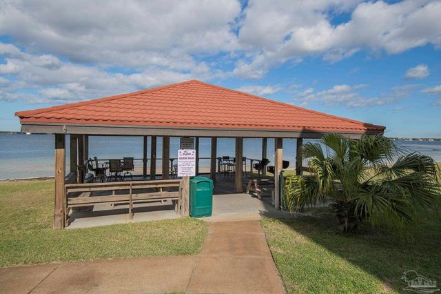 7453 Sunset Harbor Dr 102, Navarre Beach, FL 32566