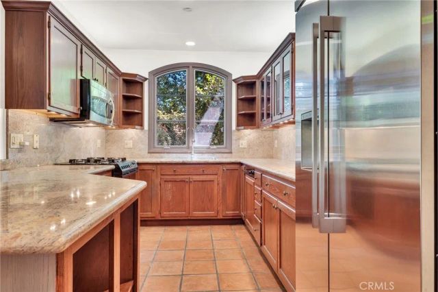 1345 Indiana, South Pasadena, CA 91030