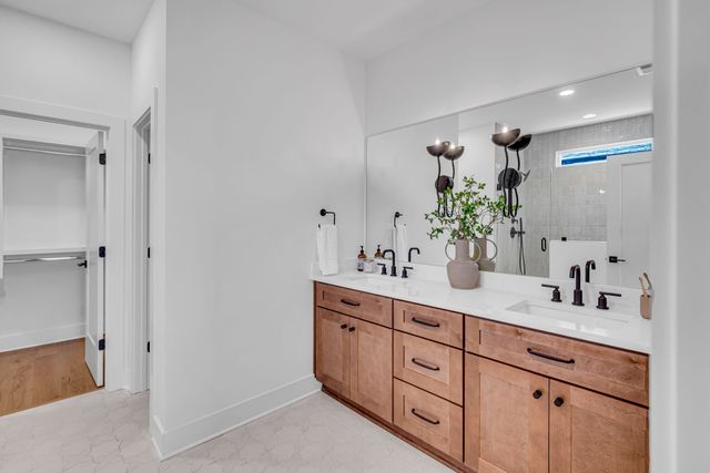 827B Delmas Ave, Nashville, TN 37216