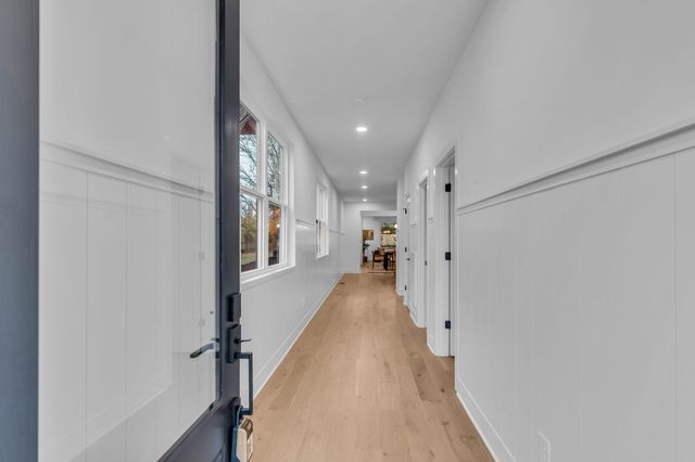 827B Delmas Ave, Nashville, TN 37216