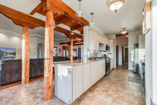 8 Camino De Rey Circle, Santa Fe, NM 87507