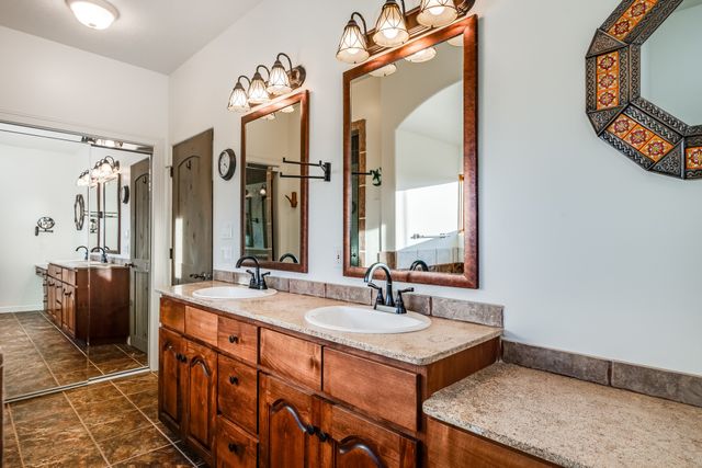 8 Camino De Rey Circle, Santa Fe, NM 87507