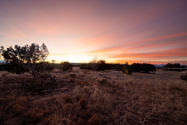 8 Camino De Rey Circle, Santa Fe, NM 87507