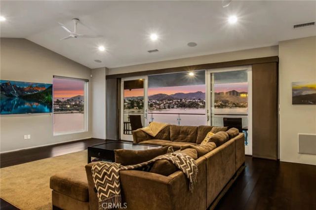 29743 Buggywhip Court, Canyon Lake, CA 92587