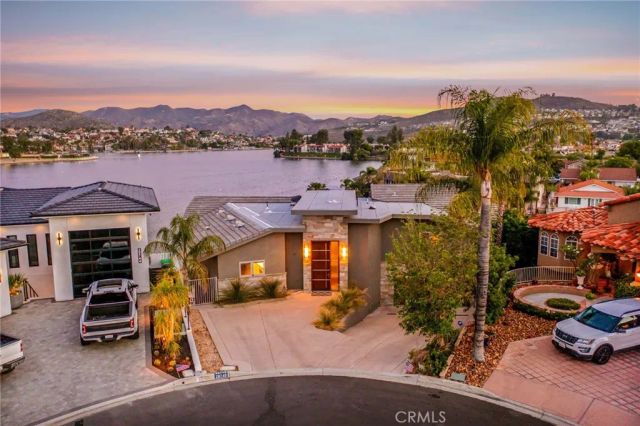 29743 Buggywhip Court, Canyon Lake, CA 92587