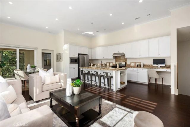 86 Mayfair, Irvine, CA 92620