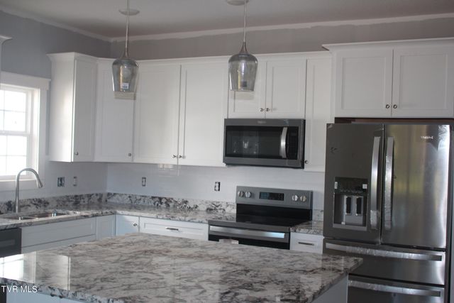 225 Dry Kiln Court, Johnson City, TN 37615