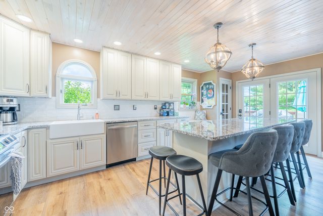5015 Maple Grove Road, Martinsville, IN 46151