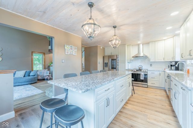 5015 Maple Grove Road, Martinsville, IN 46151