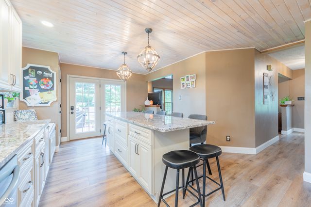 5015 Maple Grove Road, Martinsville, IN 46151