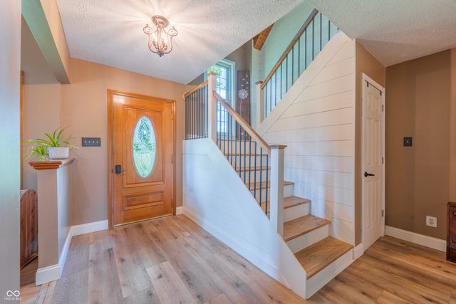 5015 Maple Grove Road, Martinsville, IN 46151