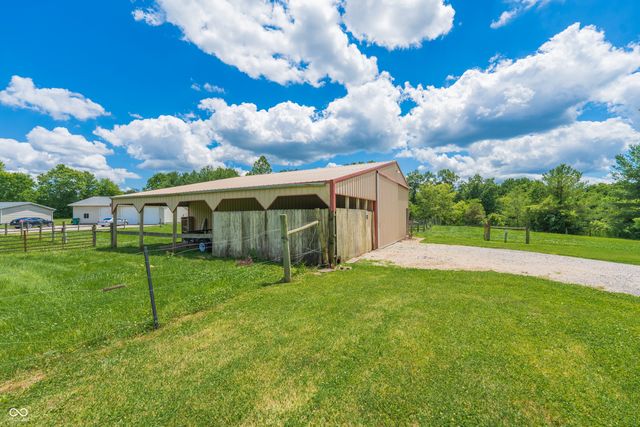 5015 Maple Grove Road, Martinsville, IN 46151