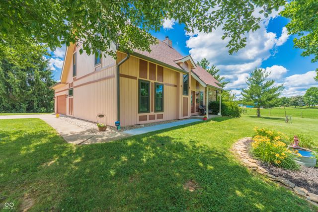 5015 Maple Grove Road, Martinsville, IN 46151