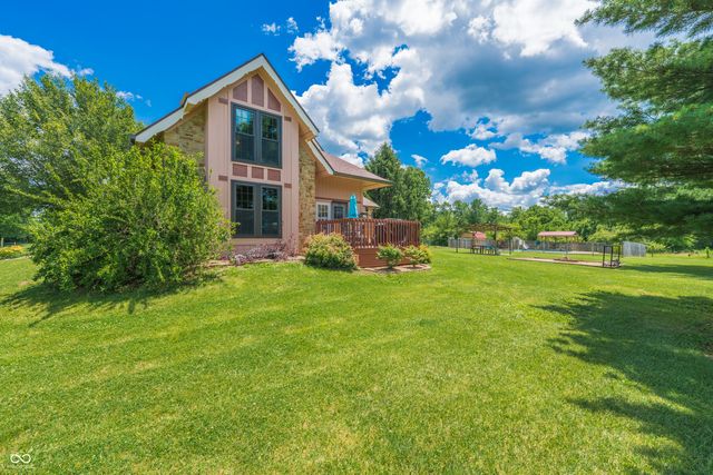 5015 Maple Grove Road, Martinsville, IN 46151
