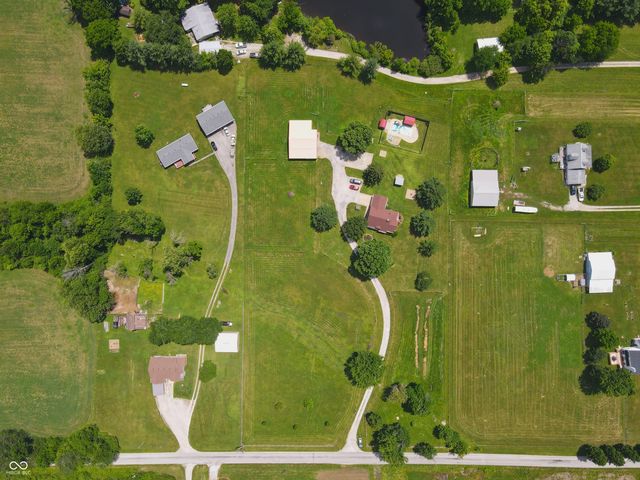 5015 Maple Grove Road, Martinsville, IN 46151
