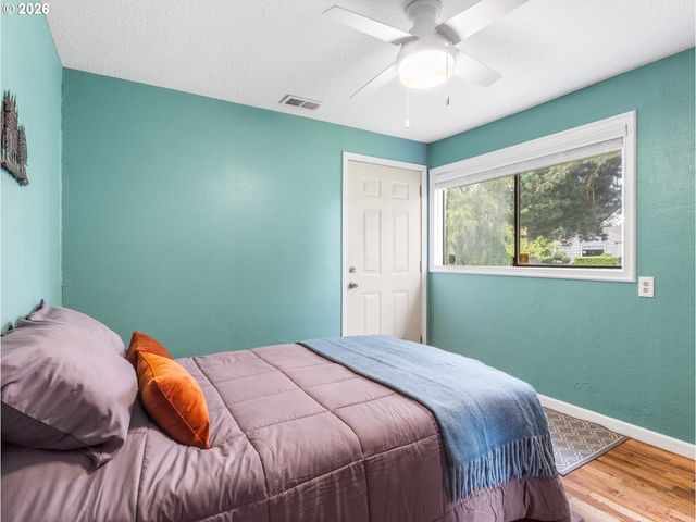 321 Se 108TH Ave, Portland, OR 97216