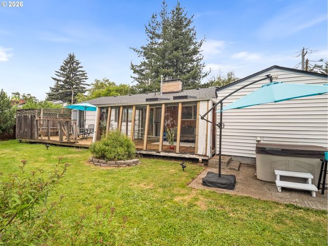 321 Se 108TH Ave, Portland, OR 97216