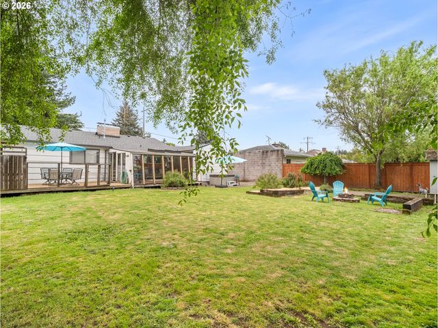 321 Se 108TH Ave, Portland, OR 97216