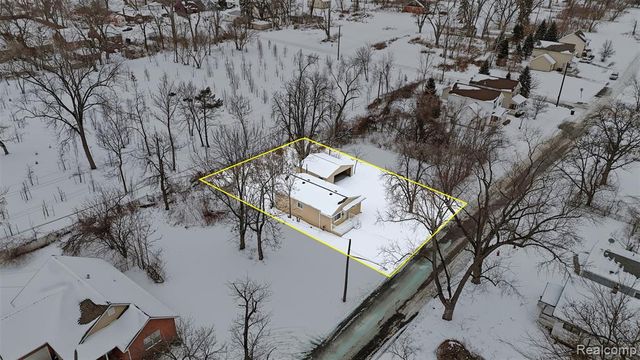 15465 Trinity Street, Detroit, MI 48223