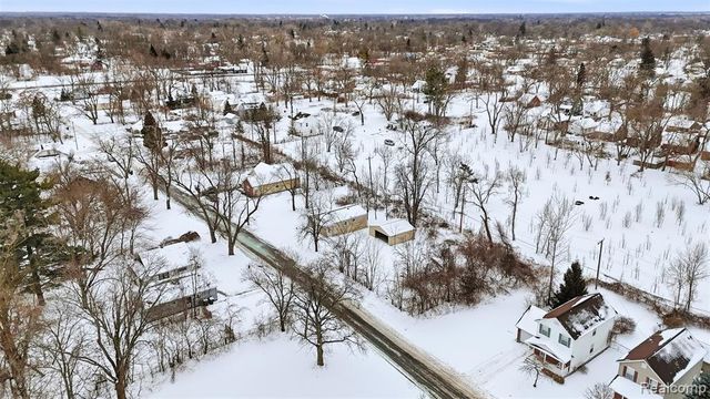 15465 Trinity Street, Detroit, MI 48223