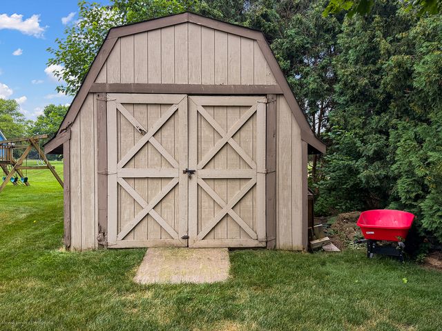 2313 S Hidden Trail, Spring Grove, IL 60081
