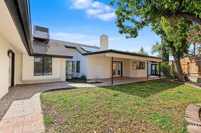 5312 Deville Court, Bakersfield, CA 93308