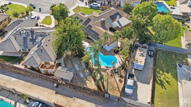 5312 Deville Court, Bakersfield, CA 93308