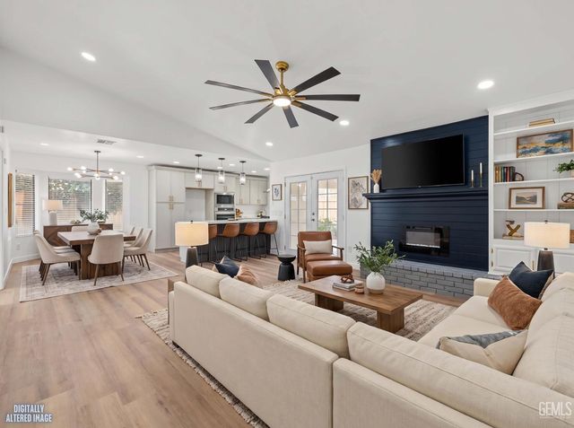 5312 Deville Court, Bakersfield, CA 93308