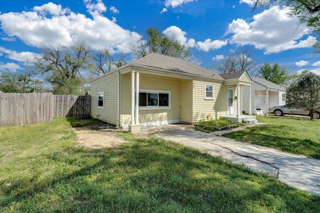 1126 S Lulu Ave, Wichita, KS 67211