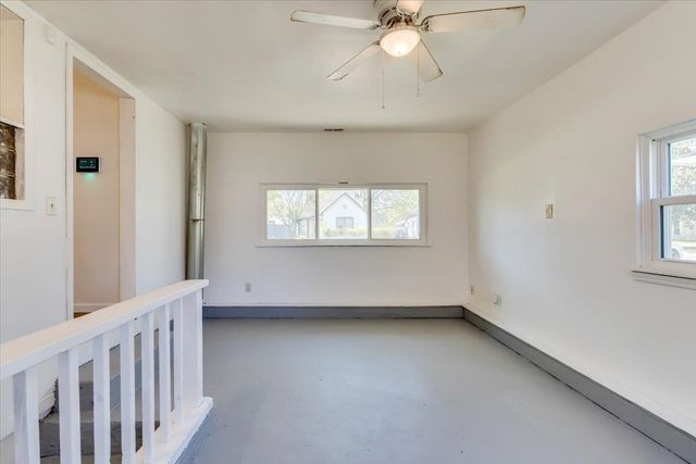 1126 S Lulu Ave, Wichita, KS 67211