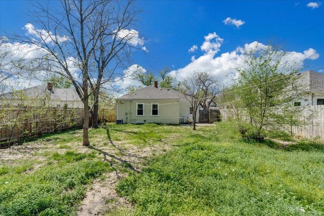 1126 S Lulu Ave, Wichita, KS 67211