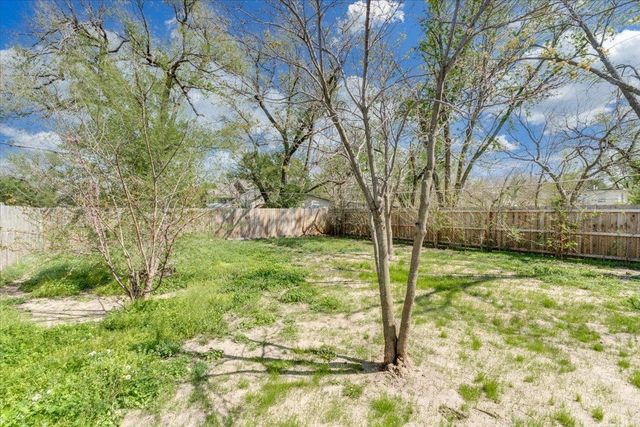 1126 S Lulu Ave, Wichita, KS 67211