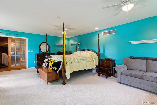 2340 Lakeview Drive, Brooklyn, MI 49230