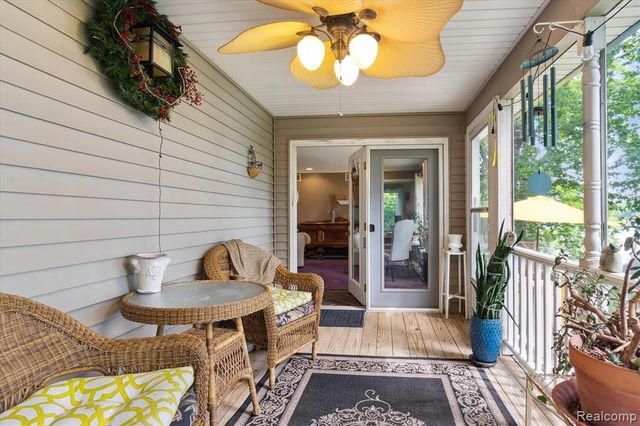 2340 Lakeview Drive, Brooklyn, MI 49230