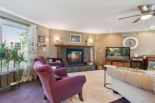 2340 Lakeview Drive, Brooklyn, MI 49230