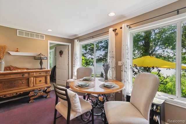 2340 Lakeview Drive, Brooklyn, MI 49230