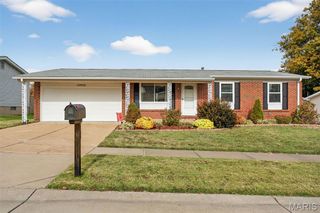 12035 Bobbett Drive, Maryland Heights, MO 63043