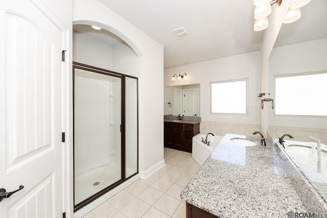 18018 River Landing Dr, Prairieville, LA 70769