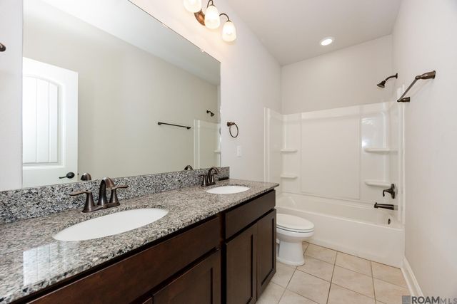 18018 River Landing Dr, Prairieville, LA 70769