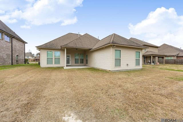 18018 River Landing Dr, Prairieville, LA 70769