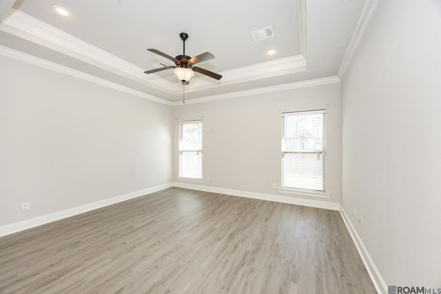 18018 River Landing Dr, Prairieville, LA 70769