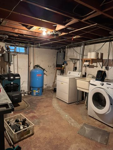 111 Harvard Street, Hartford, CT 06106